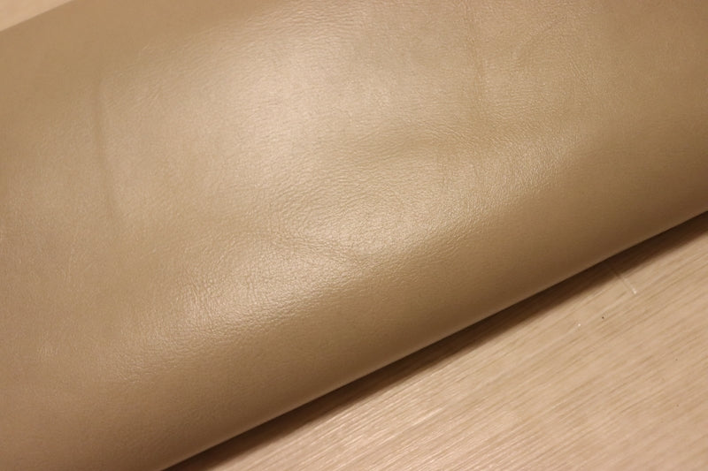 ds28円！[サンドベージュ]新入荷 イタリアンレザー 牛革 クロム革 弱シュリンク加工 217ds
