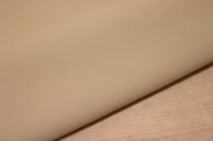 ds28円！[アイボリー系]新入荷 イタリアンレザー 牛革 クロム革 スムース加工 219ds