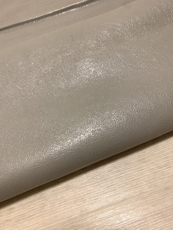 ds28円！[ライトグレー]新入荷 イタリアンレザー 牛革 クロム革 カゼイン仕上げ 220ds