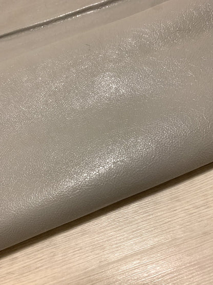 ds28円！[ライトグレー]新入荷 イタリアンレザー 牛革 クロム革 カゼイン仕上げ 220ds