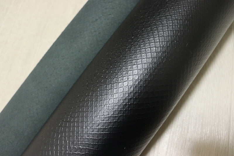 ds28円！[ブラック]新入荷 国産 牛革 姫路レザー クロム革 スネーク型押し 220ds