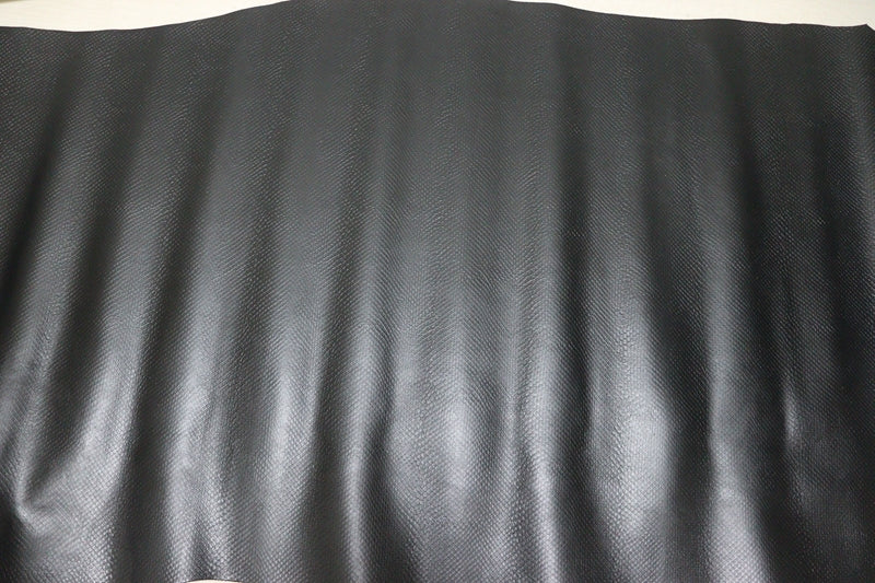 ds28円！[ブラック]新入荷 国産 牛革 姫路レザー クロム革 スネーク型押し 220ds
