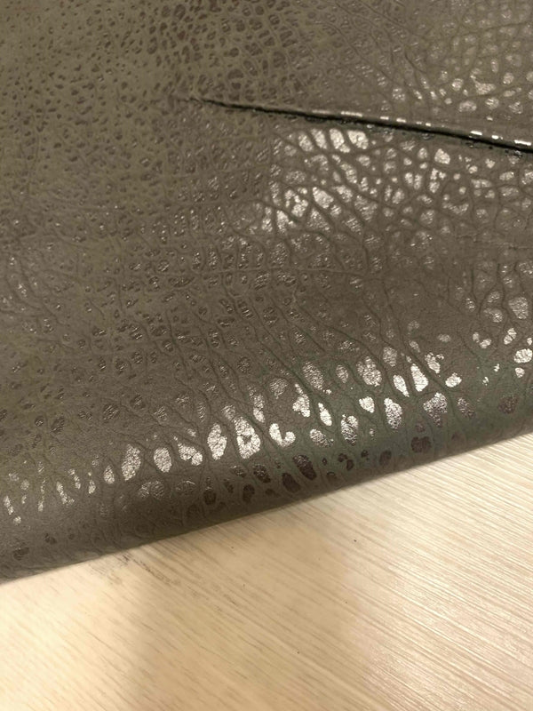 ds28円！[グレー系]新入荷 イタリアンレザー 牛革 クロム革 エンボス加工 230ds