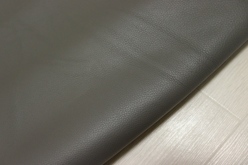 ds28円！[ダークグレー]新入荷 イタリアンレザー 牛革 クロム革 シュリンク加工 顔料仕上げ 234ds