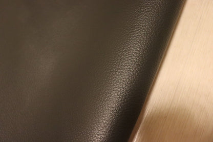 ds28円！[ダークグレー]新入荷 国産 牛革 姫路レザー クロム革 シボ型押し 顔料仕上げ 235ds