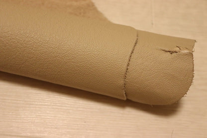 ds28円！[ベージュ]新入荷 イタリアンレザー 牛革 クロム革 弱シュリンク加工 241ds
