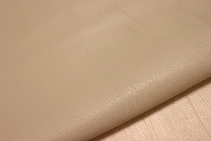 ds28円！[サンドベージュ]新入荷 イタリアンレザー 牛革 クロム革 シュリンク加工 242ds