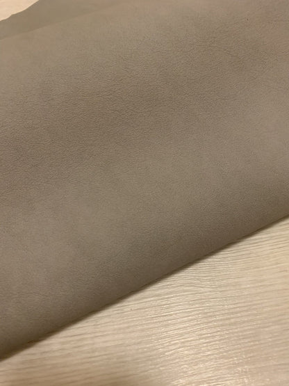 ds28円！[モカグレー]新入荷 イタリアンレザー 牛革 クロム革 アンチック加工 248ds