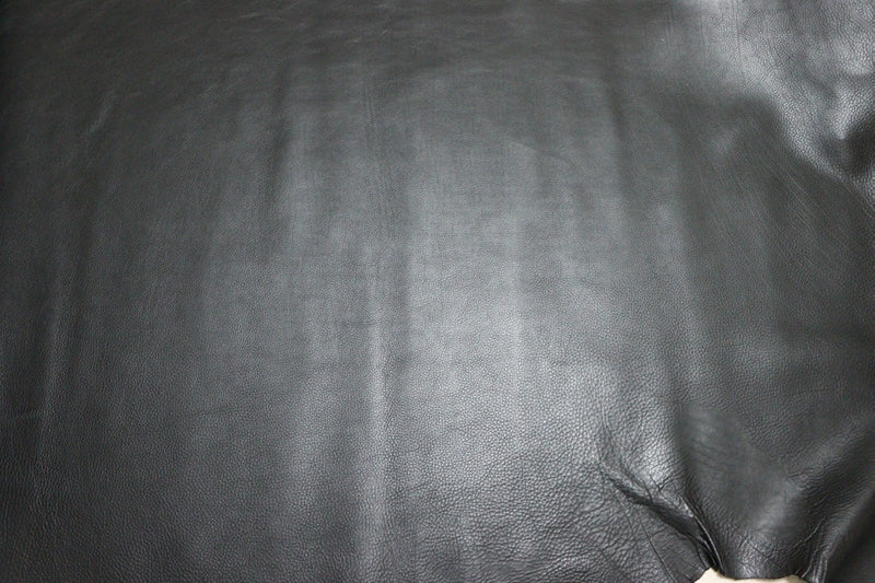 ds28円！[ブラック]クラフトの定番 国産 牛革 クロム革 シュリンク加工 もちもち 252ds