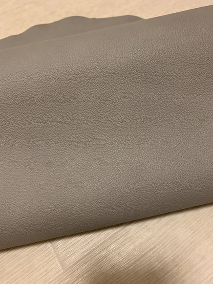 ds28円！[ライトグレー]新入荷 イタリアンレザー 牛革 クロム革 弱シュリンク加工 259ds