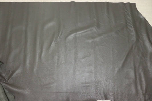 ds28円！[ダークグレー]新入荷 イタリアンレザー 牛革 クロム革 シュリンク加工 273ds