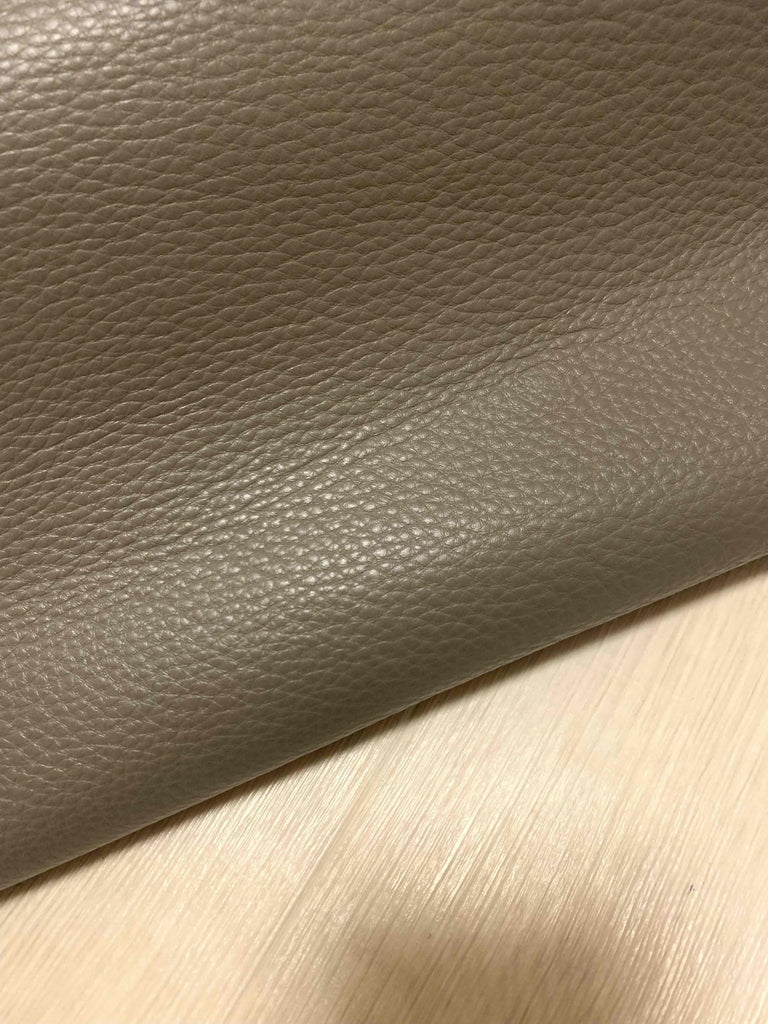 ds28円！[グレー系]新入荷 イタリアンレザー 牛革 クロム革 シュリンク加工 ディア調 276ds