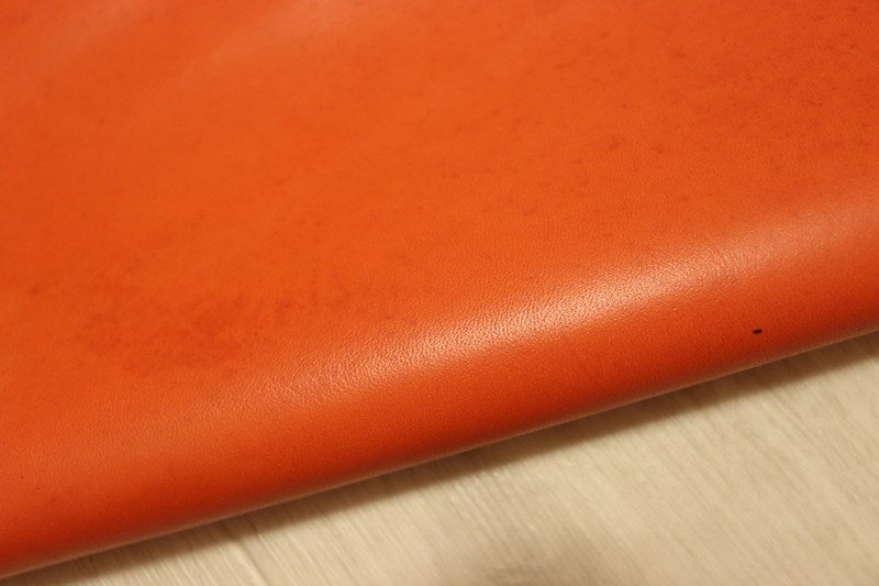 ds28円！[オレンジ]訳あり イタリアンレザー 牛革 クロム革 スムース加工 オイルワックス 300ds