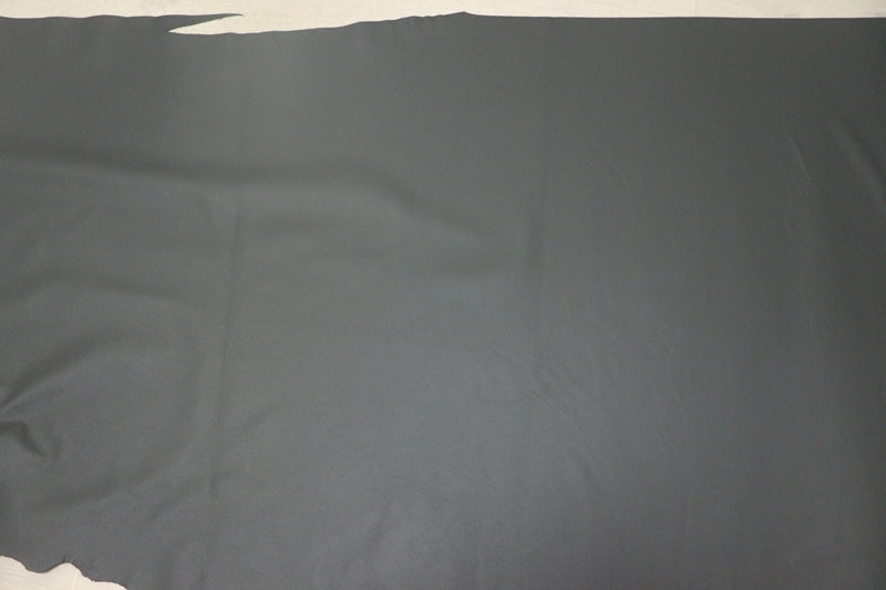 ds28円！[ダークグレー]新入荷 イタリアンレザー 牛革 クロム革 シュリンク加工 もちもち 330ds