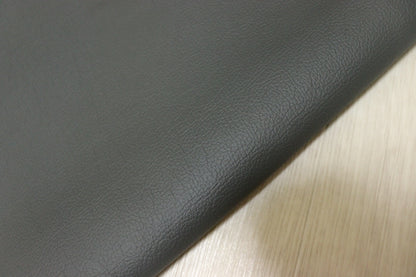 ds28円！[ダークグレー]新入荷 イタリアンレザー 牛革 クロム革 シュリンク加工 もちもち 330ds