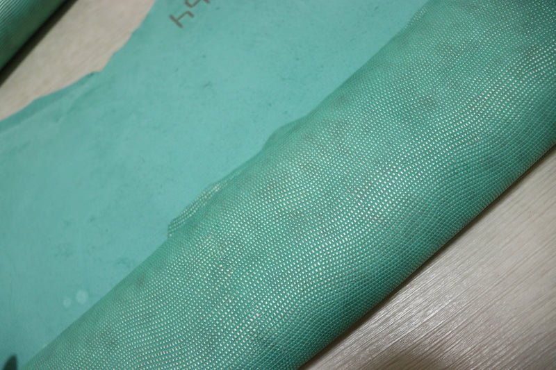 ds28円！[エメラルドグリーン]新入荷 イタリアンレザー ヤギ革 クロム革 ムラ染加工 リザード調エンボス 51ds