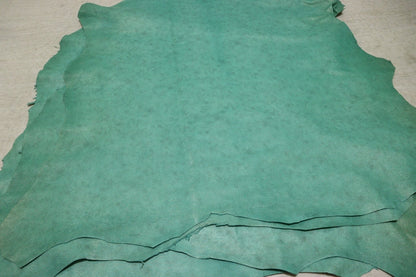 ds28円！[エメラルドグリーン]新入荷 イタリアンレザー ヤギ革 クロム革 ムラ染加工 リザード調エンボス 64ds