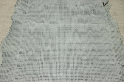ds28円！[ライトグレー]新入荷 国産 ヤギ革 クロム革 メッシュ型押し 65ds