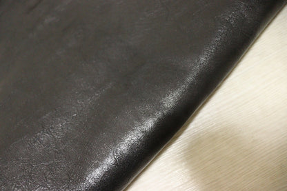 ds28円！[ブラック]新入荷 インポートレザー 牛革 ヌメ革 スムース加工 66ds