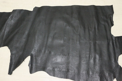 ds28円！[ネイビー]新入荷 国産 牛革 クロム革 リアルスネーク型押し 80ds