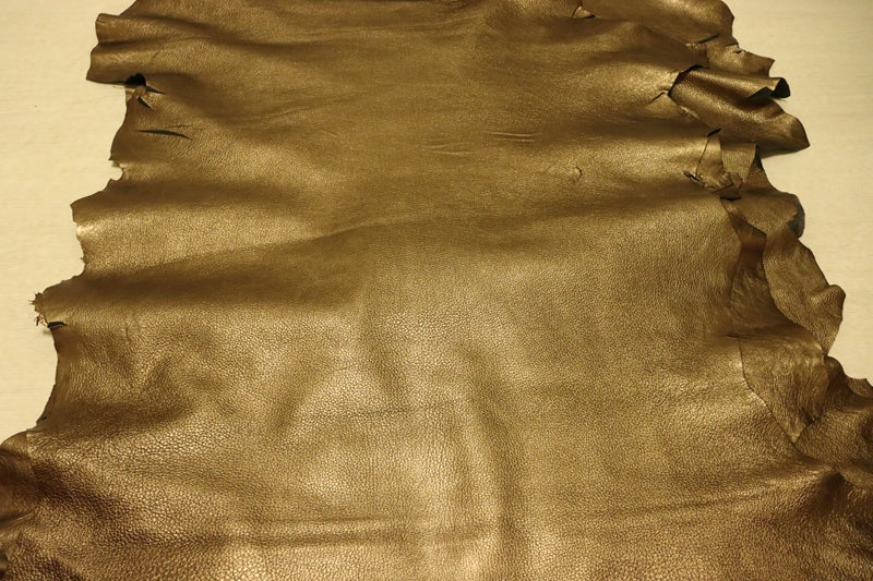 ds28円！[ゴールド]新入荷 イタリアンレザー ヤギ革 クロム革 シュリンク加工 83ds