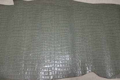 ds30円！[グレー系]新入荷 インポートレザー 牛革 クロム革 クロコ型押し 顔料仕上げ 130ds