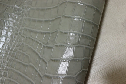 ds30円！[グレー系]新入荷 インポートレザー 牛革 クロム革 クロコ型押し 顔料仕上げ 130ds