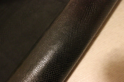 ds30円！[ブラック]新入荷 国産 牛革 クロム革 グラデーション染 スネーク型押し 133ds