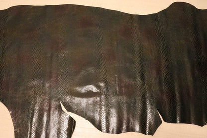 ds30円！[ブラック]新入荷 国産 牛革 クロム革 グラデーション染 スネーク型押し 133ds