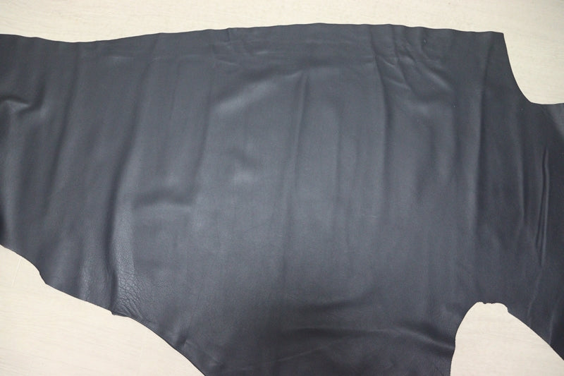 ds30円！[ネイビー]新入荷 イタリアンレザー 牛革 クロム革 弱シュリンク加工 153ds