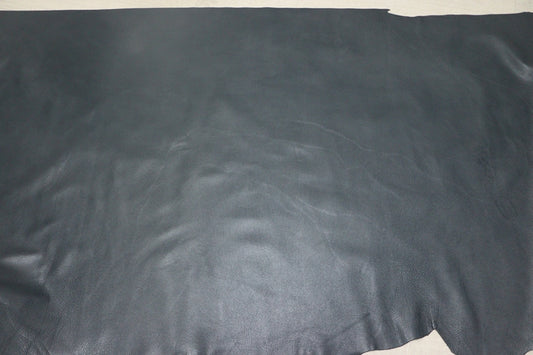 ds30円！[パールネイビー]新入荷 イタリアンレザー 牛革 クロム革 シュリンク加工 もちもち 242ds