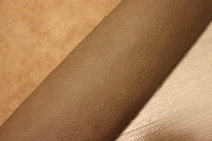 ds30円！[オリーブ系]新入荷 イタリアンレザー 牛革 クロム革 アンチック加工 251ds