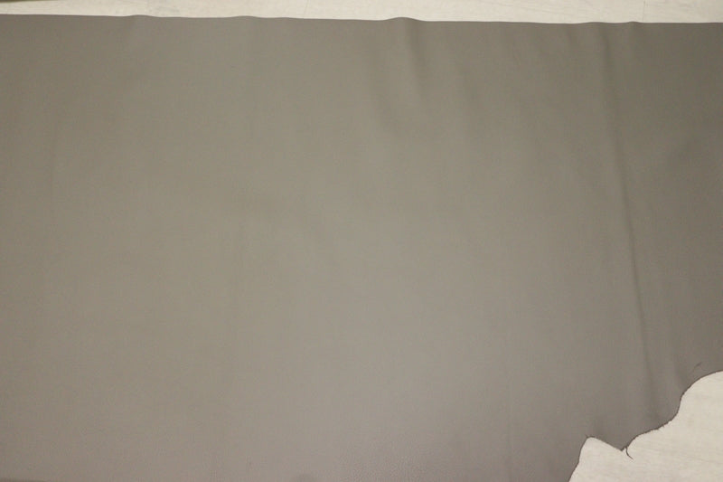 ds30円！[モカグレー]新入荷 イタリアンレザー 牛革 クロム革 シュリンク加工 252ds