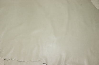 ds30円！[くすみアイボリー]新入荷 イタリアンレザー 牛革 クロム革 スムース加工 266ds