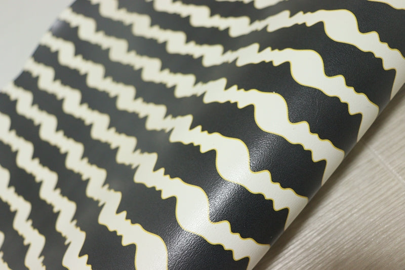 ds30円！[ホワイト×ブラック]新入荷 国産 牛革 クロム革 顔料仕上げ 68ds