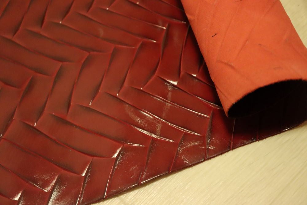 ds35円！[ワインレッド]新入荷 イタリアンレザー 牛革 クロム革 スムース加工 ガラス 160ds