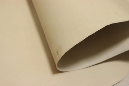 ds35円！[ナチュラル]クラフトの定番 バングラディシュレザー 牛革 ヌメ革 素上げ 168ds