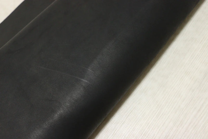 ds35円！[ブラック]クラフトの定番 バングラディシュレザー 牛革 ヌメ革 素上げ 180ds