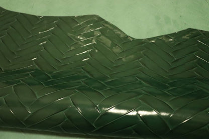 ds35円！[グリーン]新入荷 イタリアンレザー 牛革 クロム革 エンボス加工 ガラス 210ds