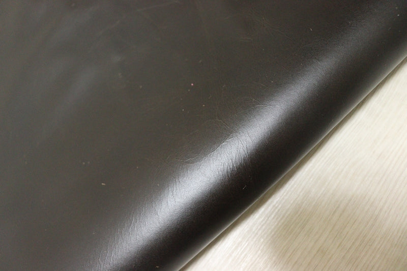 ds35円！[ヴィンテージ]新入荷 イタリアンレザー 牛革 クロム革 クラッキング加工 246ds