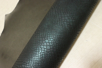 ds35円！[グリーン]新入荷 国産 ヤギ革 クロム革 スネーク型押し 52ds