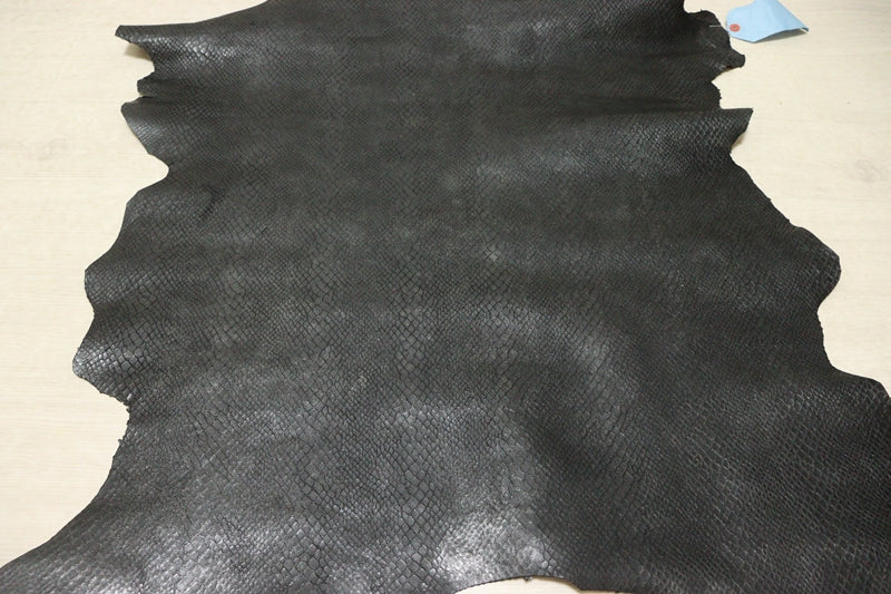 ds35円！[ブラック]新入荷 国産 ヤギ革 クロム革 スネーク型押し 56ds