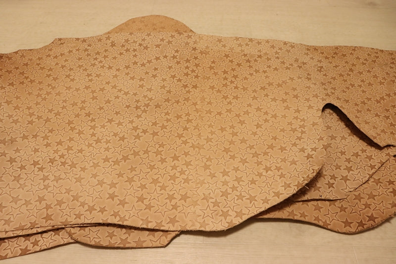 ds35円！[生成り]クラフトの定番 バングラディシュレザー 牛革 ヌメ革 スター型押し 素上げ 75ds