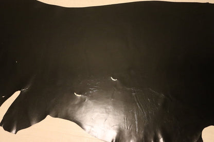 ds40円！[ブラック]新入荷 イタリアンレザー 牛革 コンビヌメ革 ガラス加工 153ds