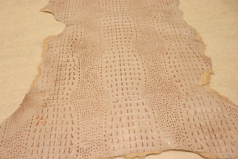 ds40円！[オフホワイト]新入荷 イタリアンレザー ヤギ革 クロム革 毛皮 Wフェイス 43ds