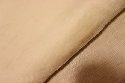 ds40円！[オフホワイト]新入荷 イタリアンレザー ヤギ革 クロム革 毛皮 Wフェイス 52ds