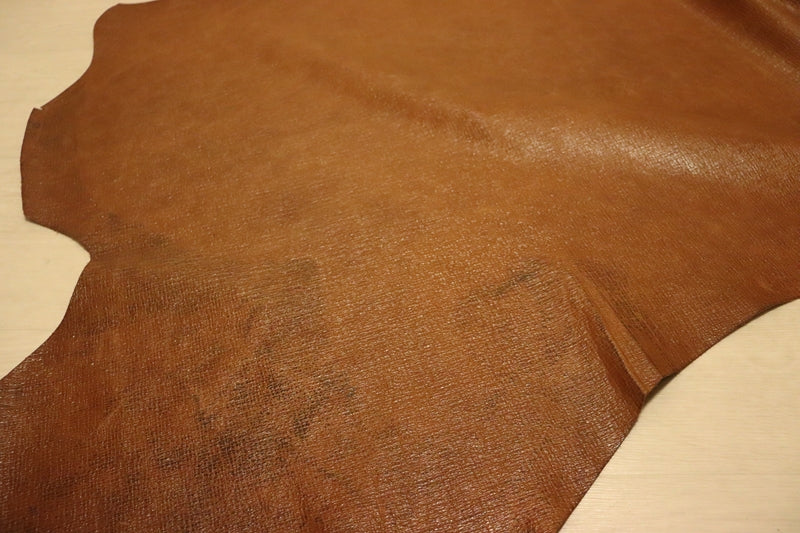 ds50円！[キャメル]新入荷 イタリアンレザー 牛革 ヌメ革 角シボ型押し 144ds