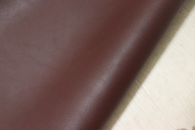 ds50円！[ワインレッド]新入荷 イタリアンレザー 牛革 ヌメ革 スムース加工 180ds
