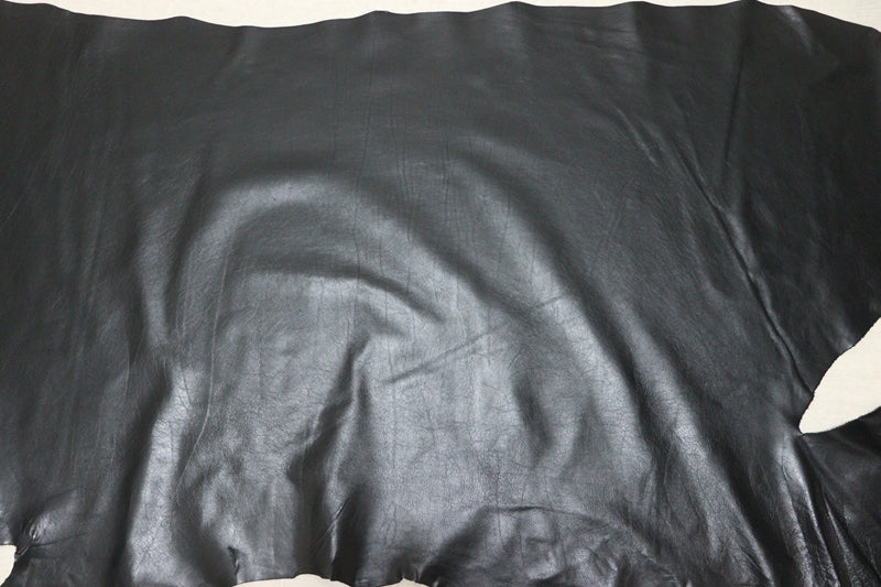 ds50円！[ブラック]新入荷 イタリアンレザー 牛革 ヌメ革 スムース加工 200ds