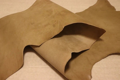 ds53円！[カーキー]新入荷 ベリー イタリアンレザー 牛革 ヌメ革 スムース加工 ピットなめし 83ds